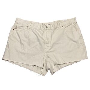 NEW Old Navy Off-White Slouchy Straight Denim Shorts - Size 22